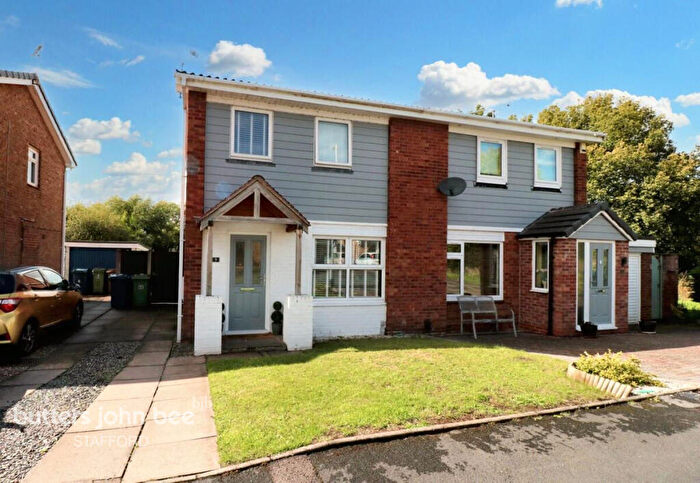 3 Bedroom Semi-Detached House For Sale In Baywood Close, Stafford, ST17