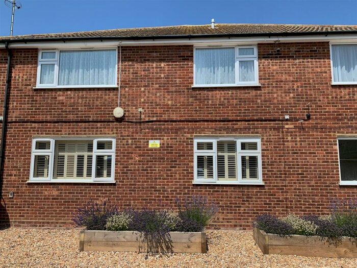 1 Bedroom Flat To Rent In Edith Road, Ramsgate, CT11