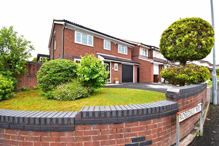 4 Bedroom Detached House For Sale In Rosedale Way, Dukinfield, SK16