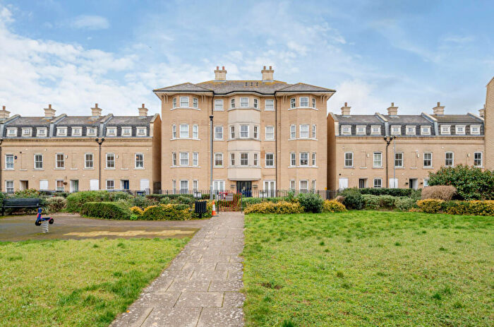 2 Bedroom Apartment For Sale In St. Matthews Gardens, Cambridge, Cambridgeshire, CB1