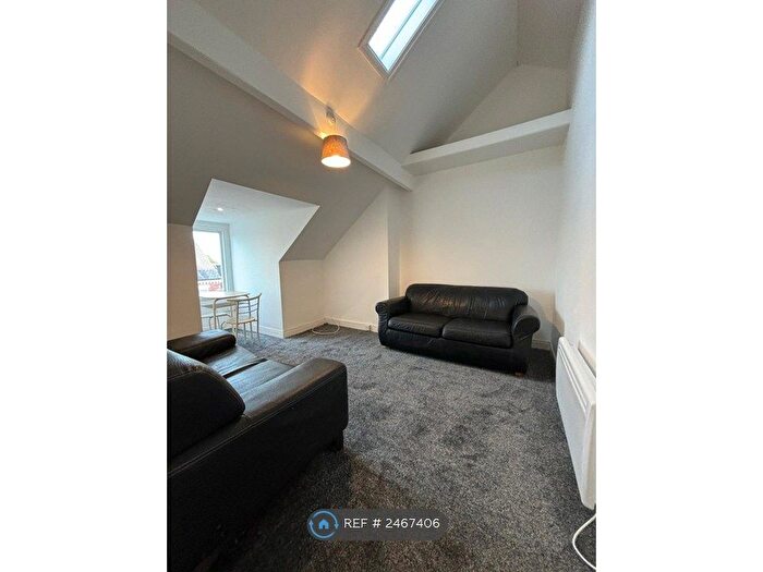 1 Bedroom Flat To Rent In Delamere Road, Urmston, Manchester, M41