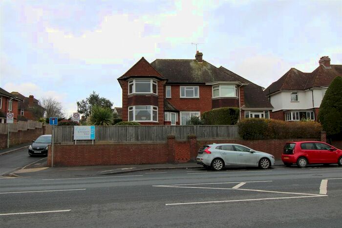 2 Bedroom Flat To Rent In The Mede, Exeter, EX4