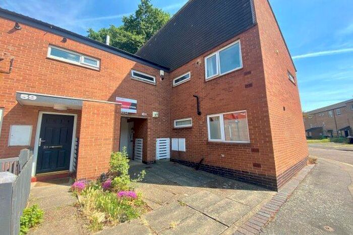 1 Bedroom Flat To Rent In Beardsley Gardens, Nottingham, NG2