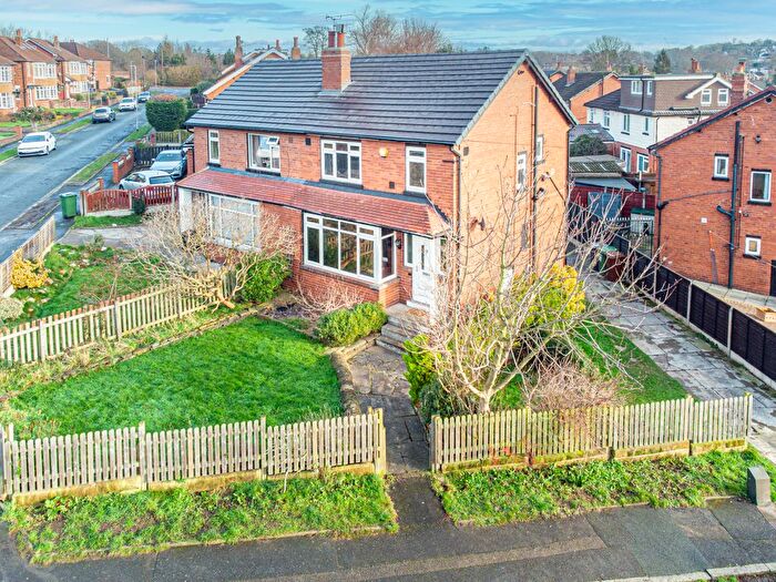 3 Bedroom Semi Detached House For Sale In Bowood Avenue, Leeds, LS7