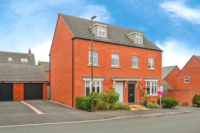 3 Bedroom Semi-Detached House For Sale In Barton Drive, Ashbourne, DE6