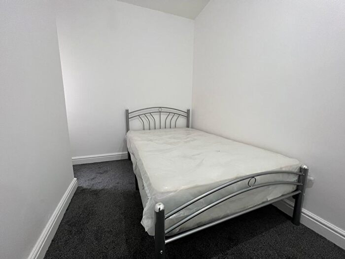 Studio To Rent In Alfreton Road, Nottingham, Nottinghamshire, NG7