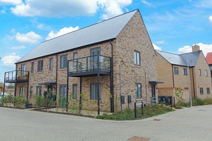 1 Bedroom Apartment For Sale In Wyre Crescent, St Neots, PE19