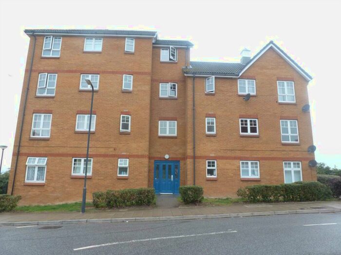 2 Bedroom Flat To Rent In Greenhaven Drive, Thamesmead, SE28