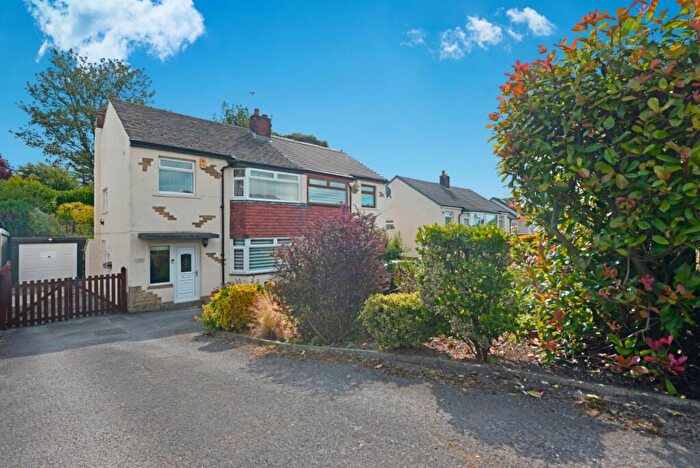 3 Bedroom Semi-Detached House For Sale In Bradford Road, Birkenshaw, Bradford, West Yorkshire, BD11