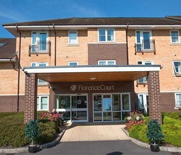 2 Bedroom Apartment For Sale In Florence Court, Trowbridge, BA14