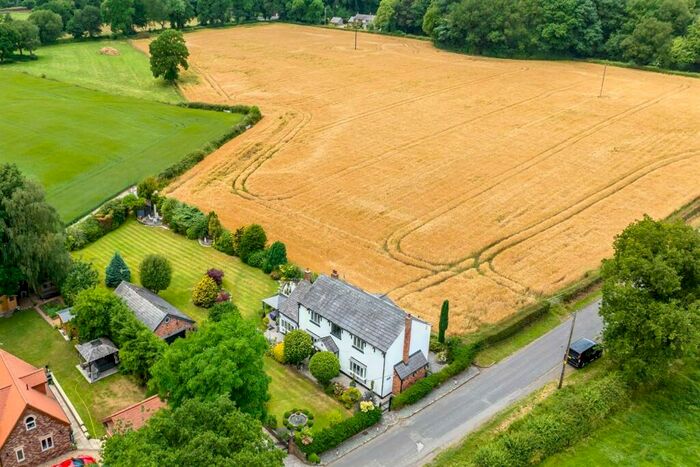 4 Bedroom Detached House For Sale In Heath Lane, Budworth Heath, CW9