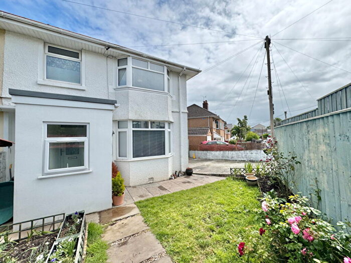 3 Bedroom Semi Detached House For Sale In Princess Avenue, West Park, Plymouth, PL5