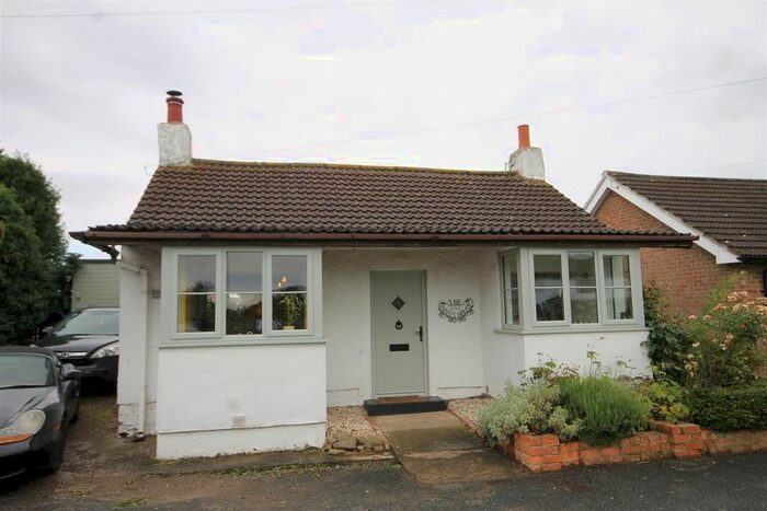 3 Bedroom Detached Bungalow For Sale In Great Fencote, Northallerton, DL7