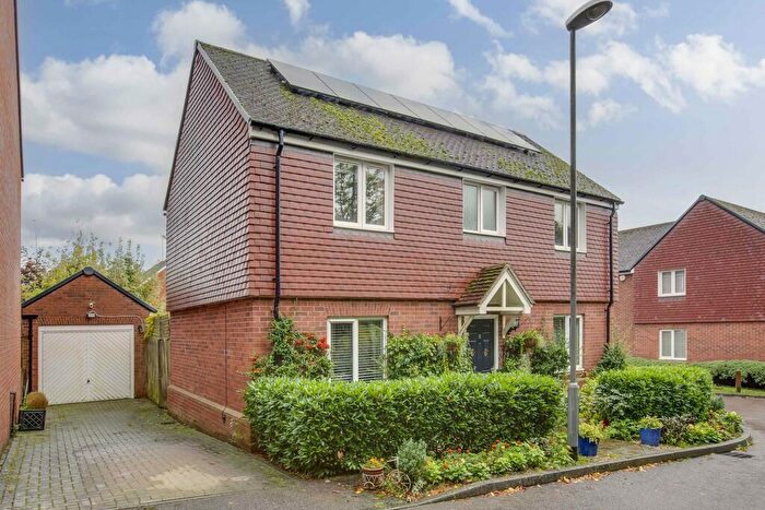 4 Bedroom Detached House To Rent In Linnet Avenue, Little Chalfont, HP6
