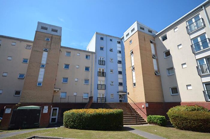 2 Bedroom Flat To Rent In White Star Place, Southampton, SO14