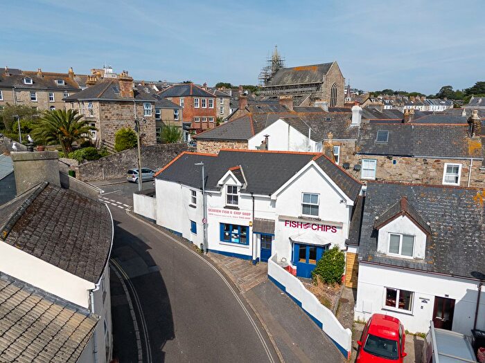 1 Bedroom Flat For Sale In Adelaide Street, Penzance, TR18