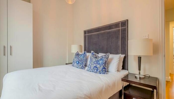 2 Bedroom Flat To Rent In Nottingham Place, London, W1U