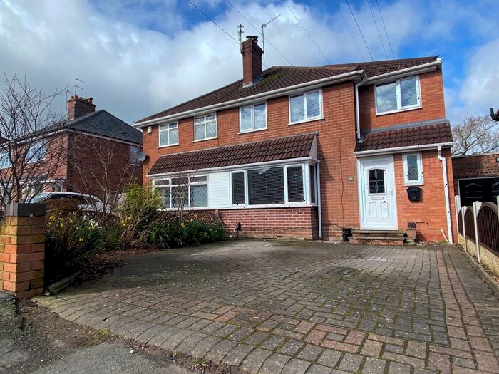 4 Bedroom Semi-Detached House For Sale In Braden Road, Penn, Wolverhampton, WV4