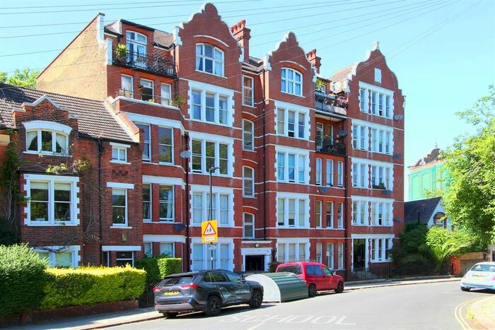 1 Bedroom Flat To Rent In Dover House, Cormont Road, London, SE5