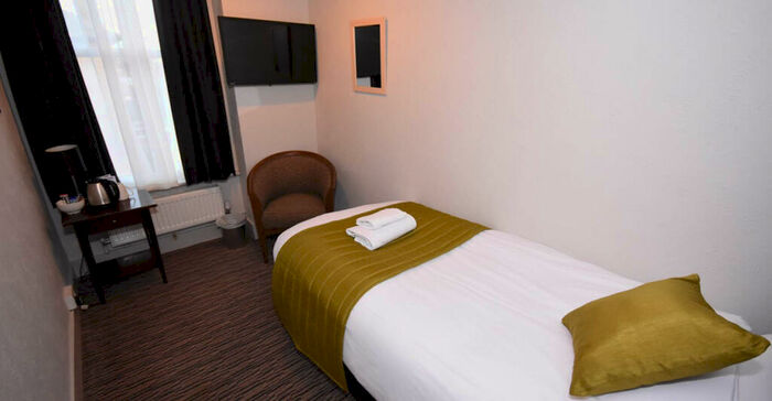 1 Bedroom Apartment To Rent In Garland Road, Harwich, CO12