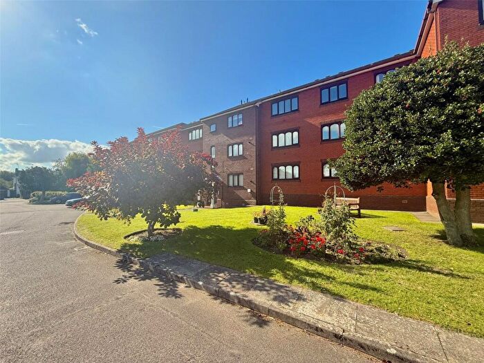 1 Bedroom Apartment For Sale In Cavendish Court, Southport, PR9