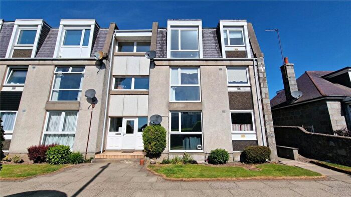 2 Bedroom Apartment For Sale In Broomhill Road, Aberdeen, Aberdeenshire, AB10