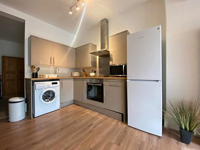 Flat To Rent In Flat, Peterborough, PE1