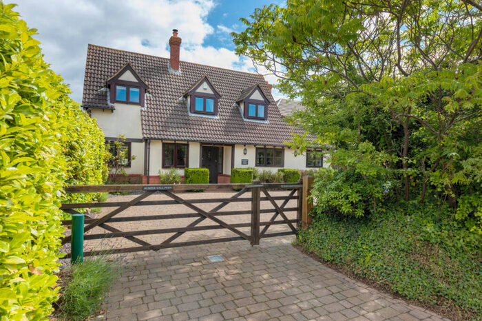 4 Bedroom Detached House For Sale In Royston Road, Litlington, Royston, Cambridgeshire, SG8