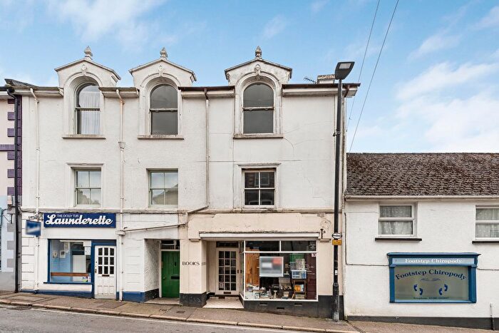 2 Bedroom Maisonette For Sale In Fore Street, Bovey Tracey, TQ13