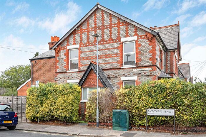 3 Bedroom End Terrace House For Sale In Briants Avenue, Caversham, Reading, RG4
