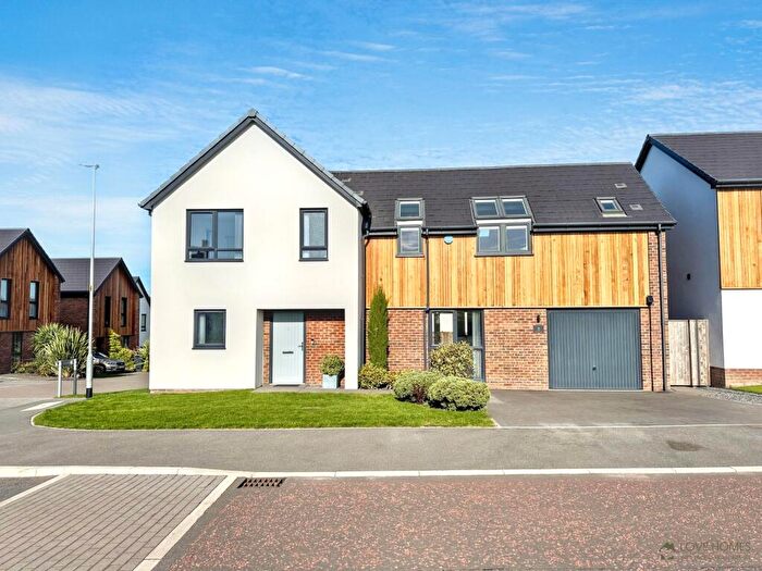 5 Bedroom Detached House For Sale In Hindburn Drive, Forton, PR3