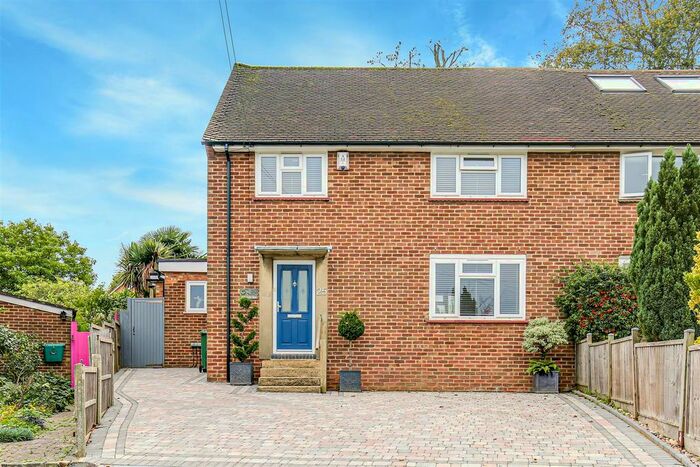 4 Bedroom Semi-Detached House For Sale In Granville Road, Westerham, TN16