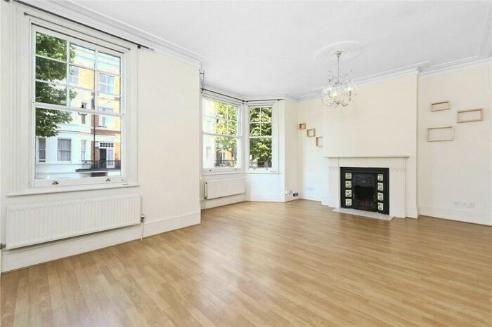 2 Bedroom Apartment To Rent In Widdenham Road, Islington, London, N7
