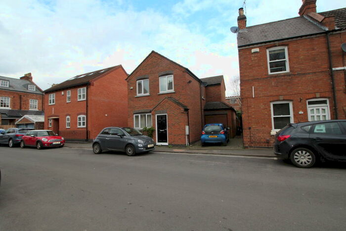 4 Bedroom Detached House To Rent In New Street, Leamington Spa, CV31