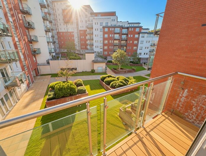 1 Bedroom Apartment To Rent In Oceana Boulevard, Orchard Place, City Center, Southampton, SO14