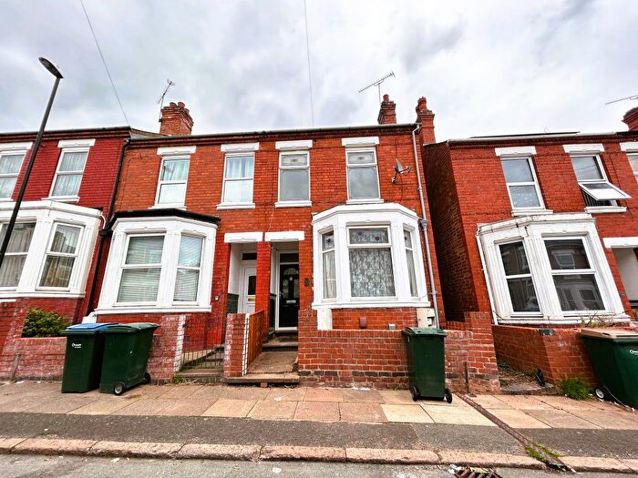 2 Bedroom End Of Terrace House To Rent In Wyley Road, Radford, Coventry, CV6