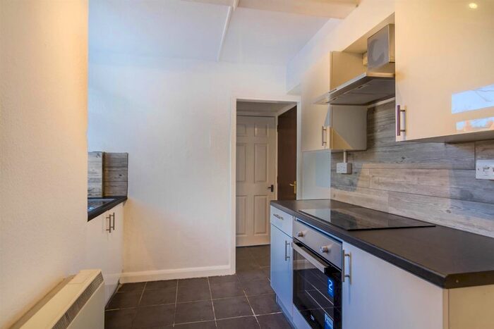 2 Bedroom Flat To Rent In Albany Road, Earlsdon, Coventry, CV5