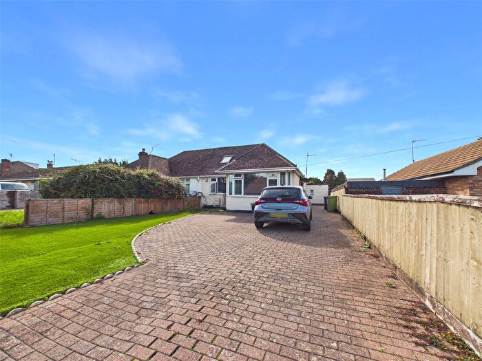 4 Bedroom Bungalow For Sale In Innsworth Lane, Gloucester, Gloucestershire, GL3