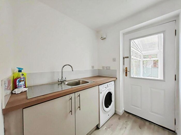3 Bedroom Terraced House For Sale In Elm Park, Reading, RG30
