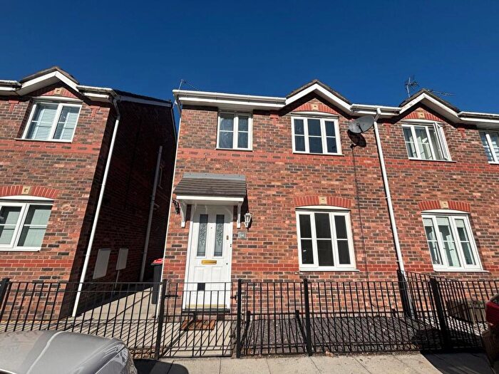 3 Bedroom Semi-Detached House To Rent In Yarwood Close, Northwich, CW8