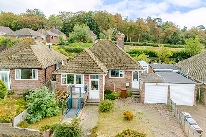 2 Bedroom Bungalow For Sale In Downsview, Heathfield, TN21