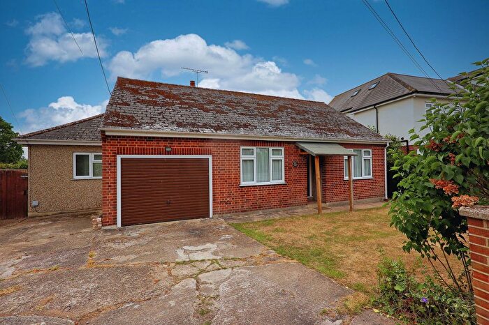 3 Bedroom Bungalow For Sale In Basin Road, Heybridge Basin, Maldon, CM9