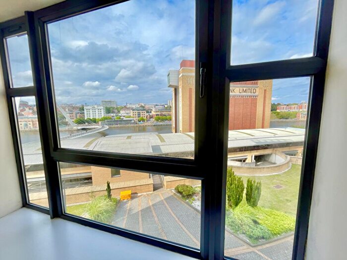 2 Bedroom Apartment To Rent In Baltic Quay Apartments, Gateshead Quayside, NE8