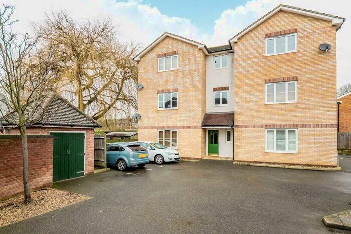 1 Bedroom Flat To Rent In Isabella Place, Kingston Upon Thames KT2