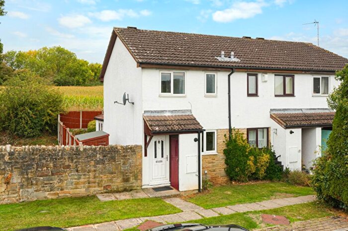 2 Bedroom House For Sale In Kings Meadow Close, Wetherby, West Yorkshire, Uk, LS22