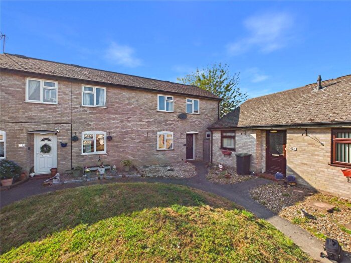 3 Bedroom Semi Detached House For Sale In St. Peters Avenue, Claydon, Ipswich, Suffolk, IP6