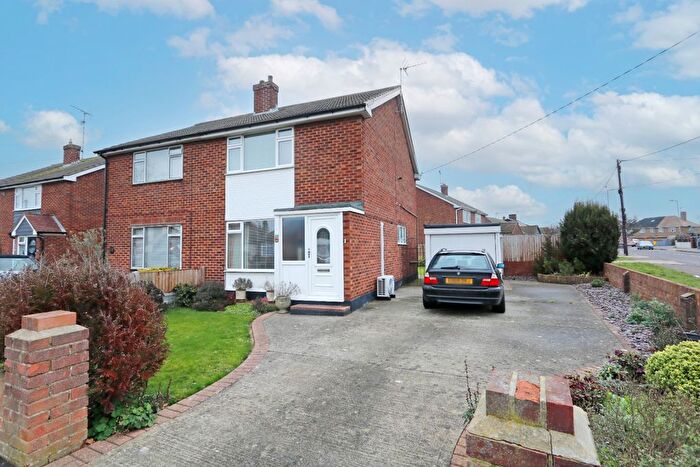 3 Bedroom Semi-Detached House For Sale In Rushbottom Lane, Benfleet, Essex, SS7
