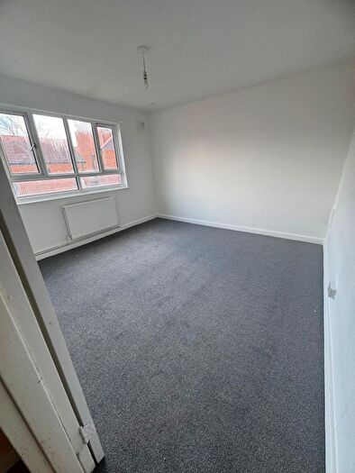 3 Bedroom Flat To Rent In Gravesend, DA12