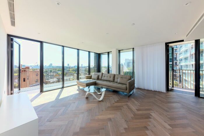 2 Bedroom Flat To Rent In Merino Gardens, London, E1W