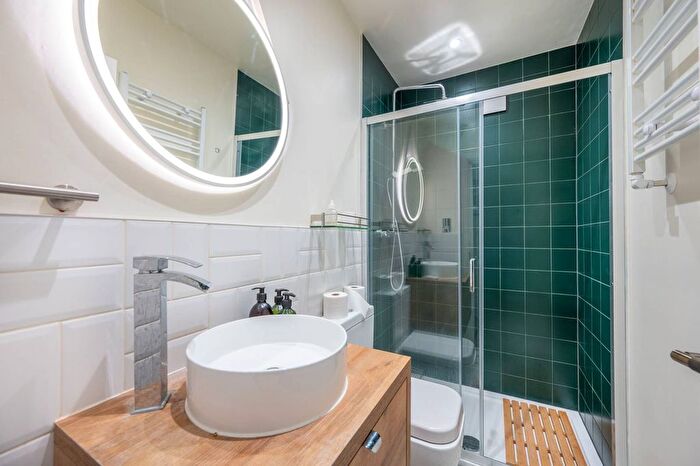 7 Bedroom Semi Detached House To Rent In Carlton Avenue East, Wembley, HA9